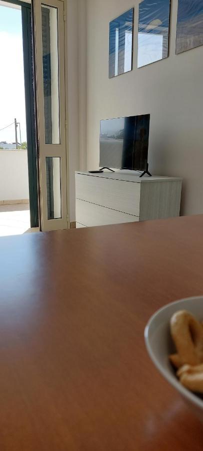 Lovely House Risveglio Fronte Mare มารินาดิเปสโคลูเซ ภายนอก รูปภาพ