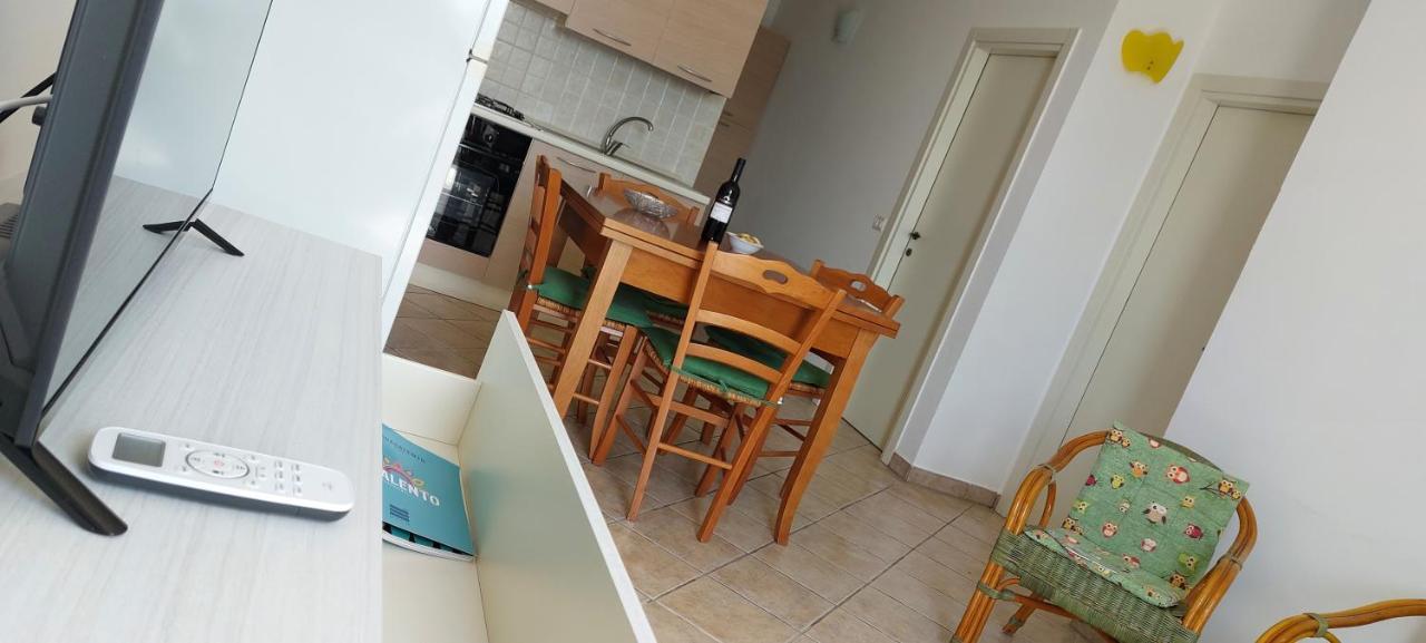 Lovely House Risveglio Fronte Mare มารินาดิเปสโคลูเซ ภายนอก รูปภาพ