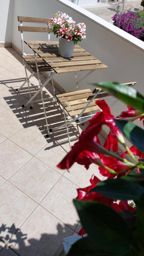 Lovely House Risveglio Fronte Mare มารินาดิเปสโคลูเซ ภายนอก รูปภาพ
